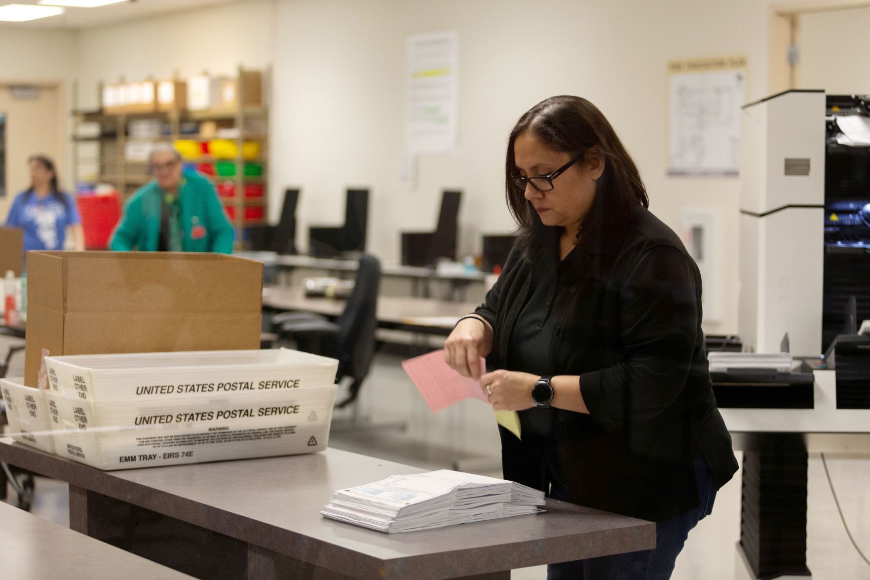 FILE PHOTO: Voters cast their ballots in the Democratic primary in Sun City